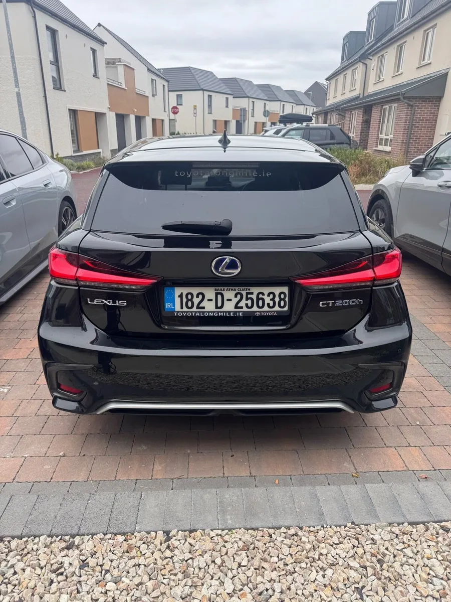 Car - Image 4