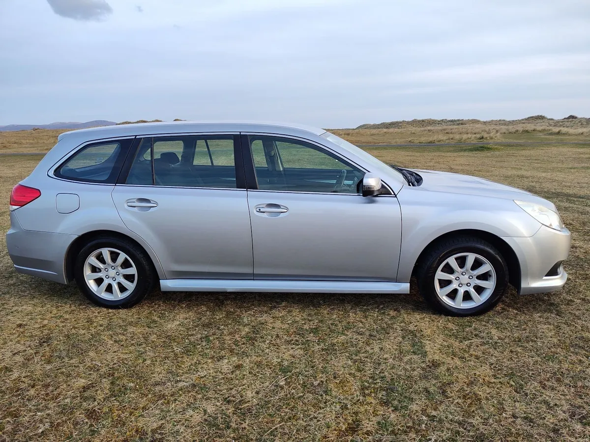 Subaru Legacy 2014 AWD Diesel Estate - Image 2