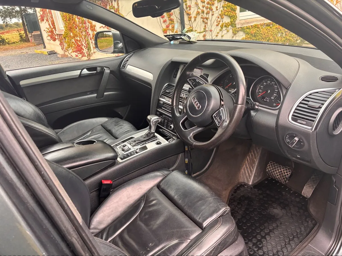 Audi Q7 2012 - Image 5