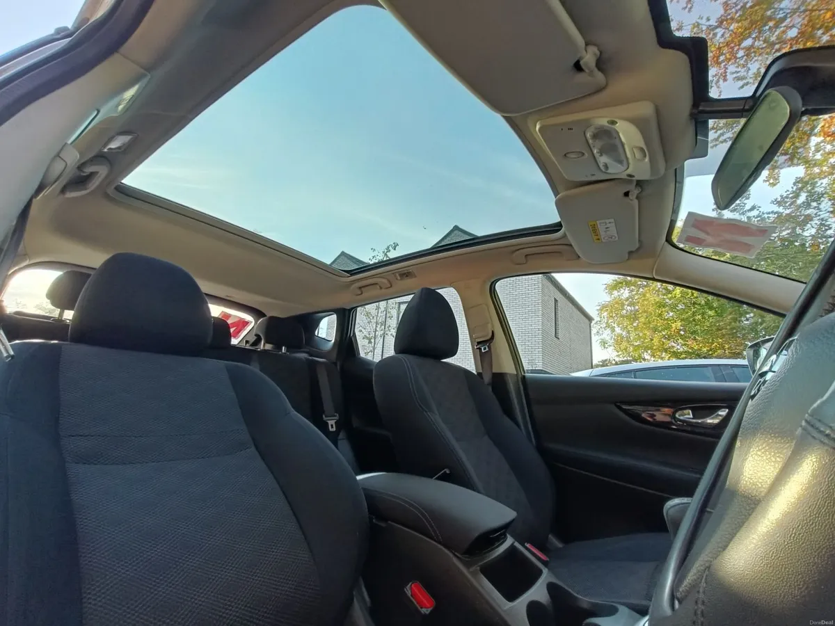 Nissan Qashqai 2016 with Low Mileage & Excellent - Image 3
