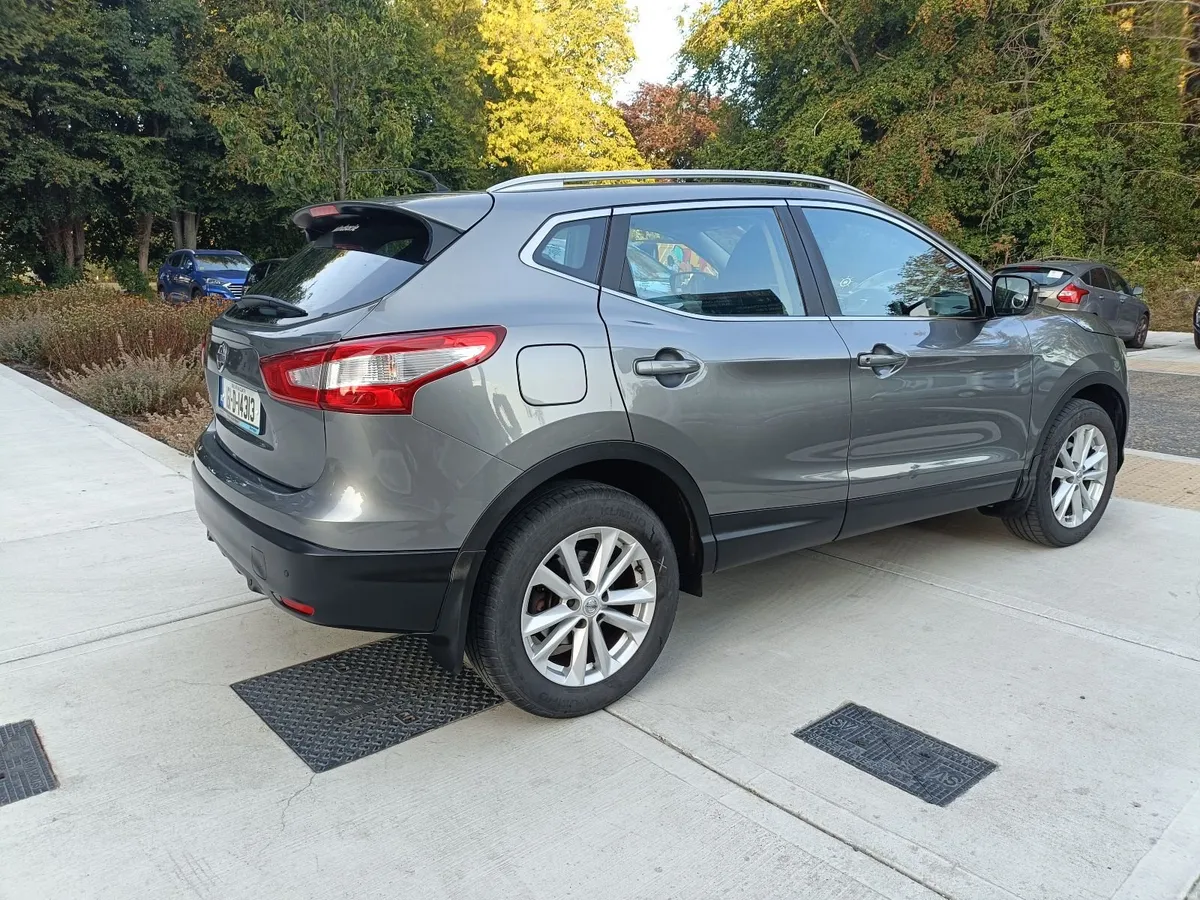 Nissan Qashqai 2016 with Low Mileage & Excellent - Image 5
