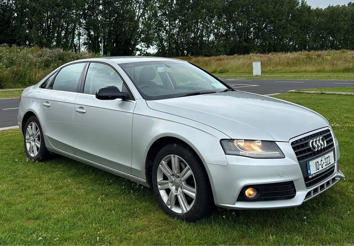 AUDI A4 // 2010 / 2.0 Diesel - Image 1