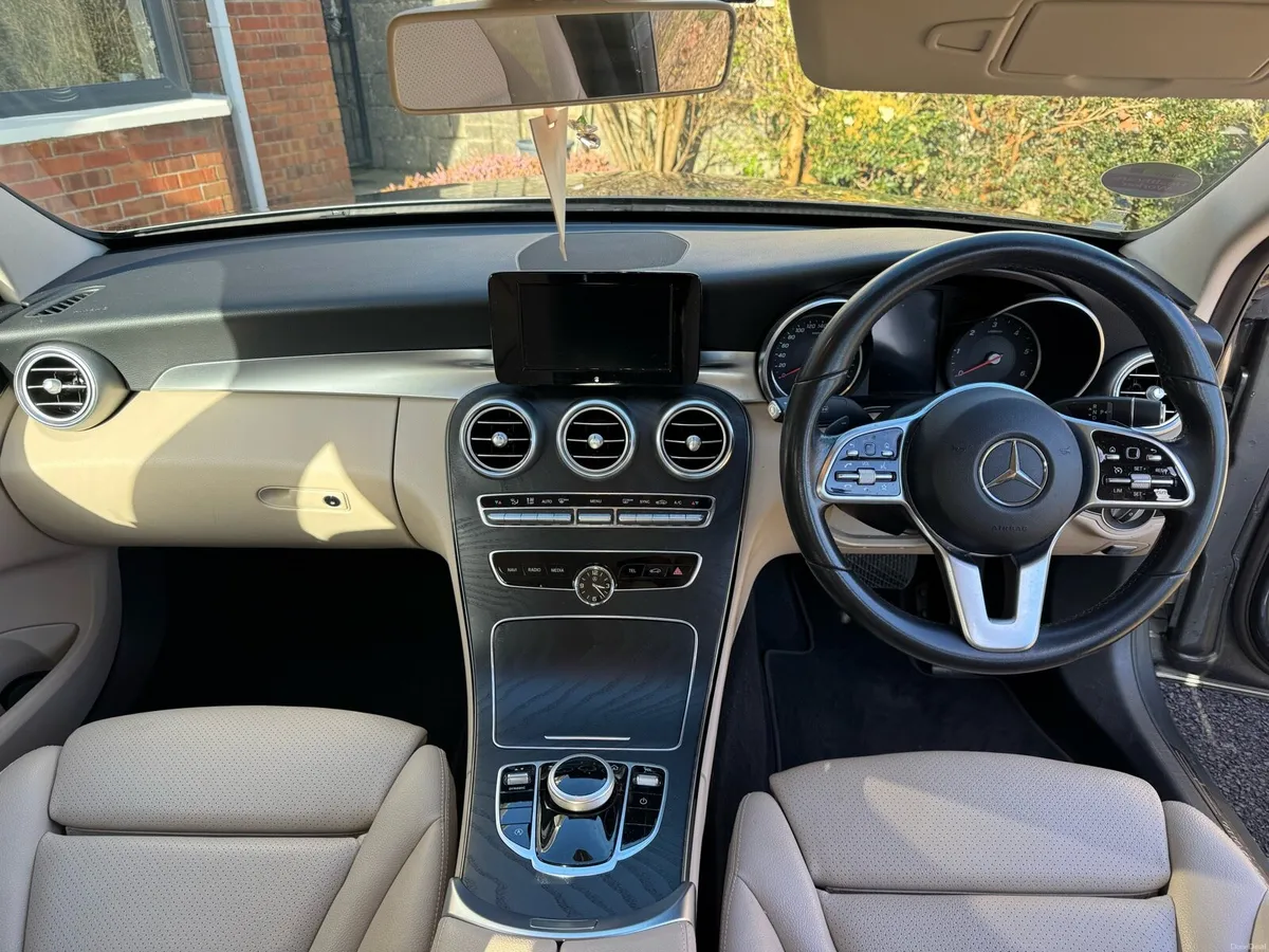 Car - Image 6