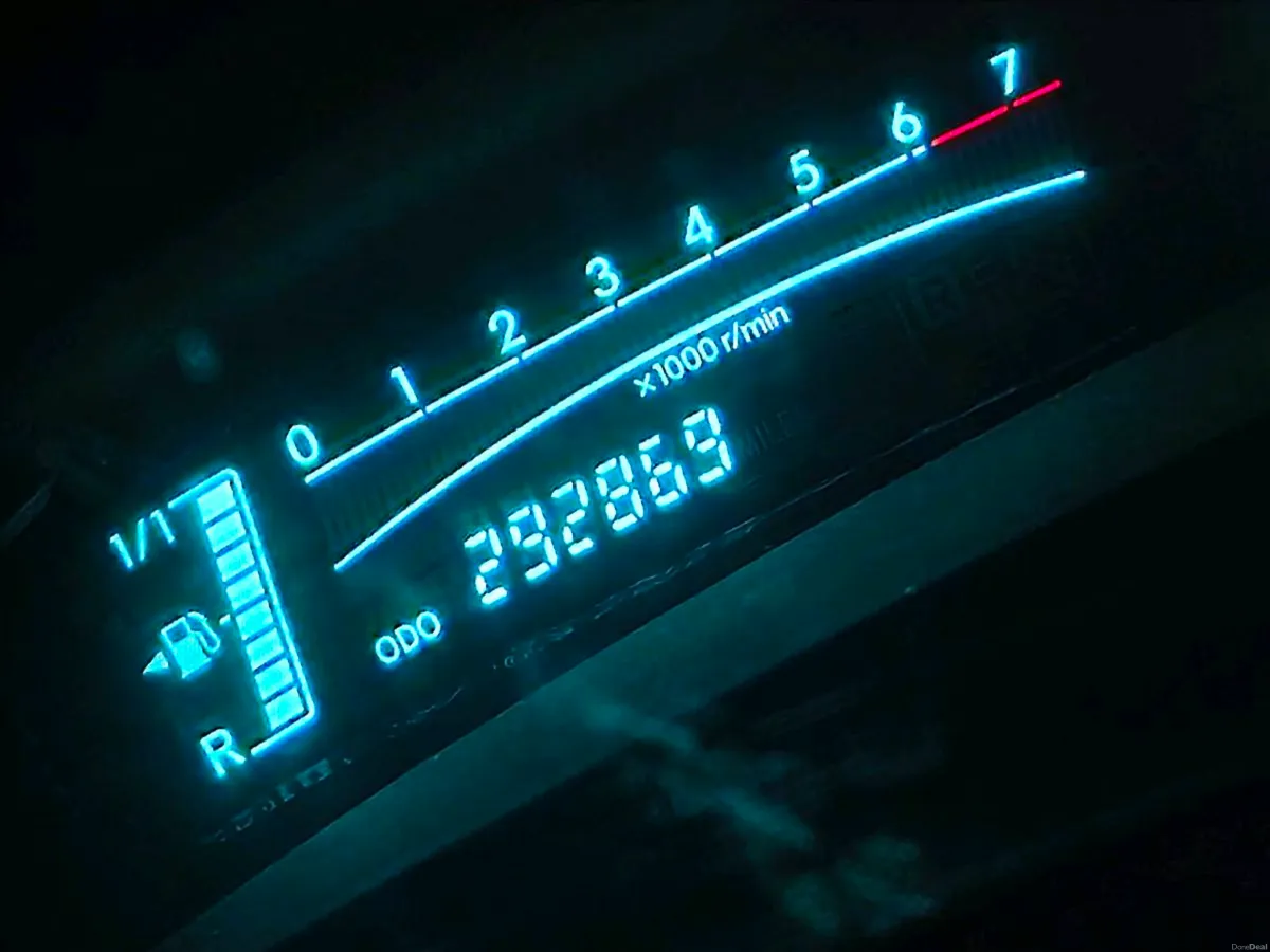 Toyota Yaris - Image 3