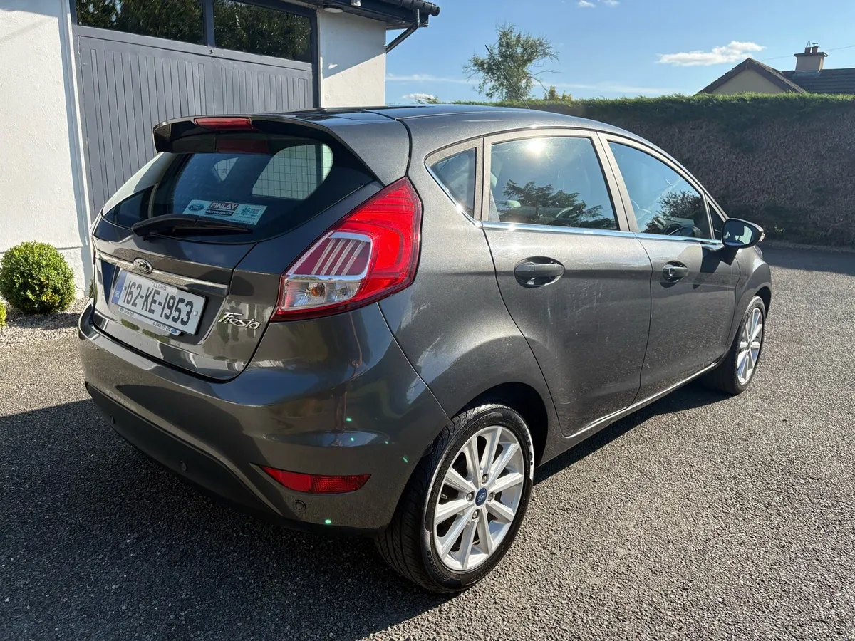 Ford Fiesta Grey 2016 - Image 6