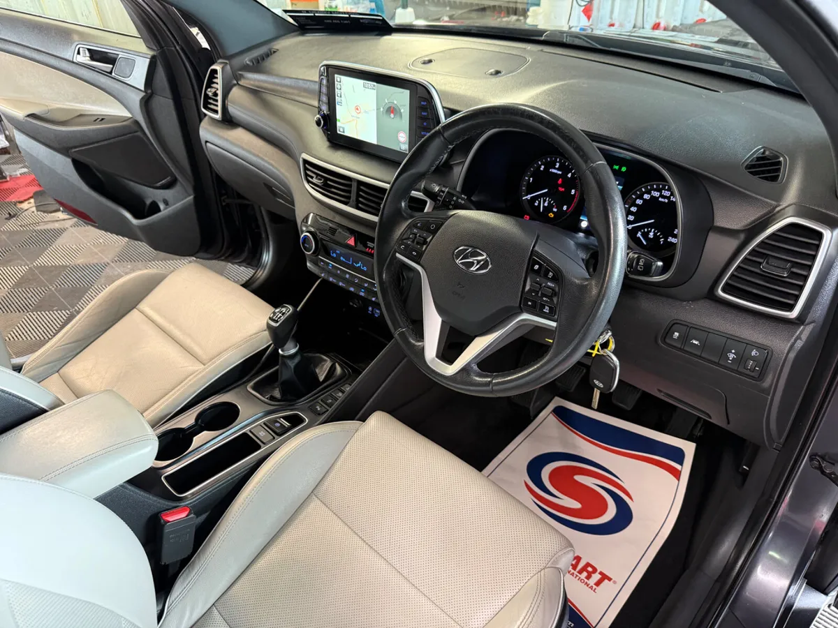 2020 202 Hyundai Tucson Diesel Executive Manual - Image 5