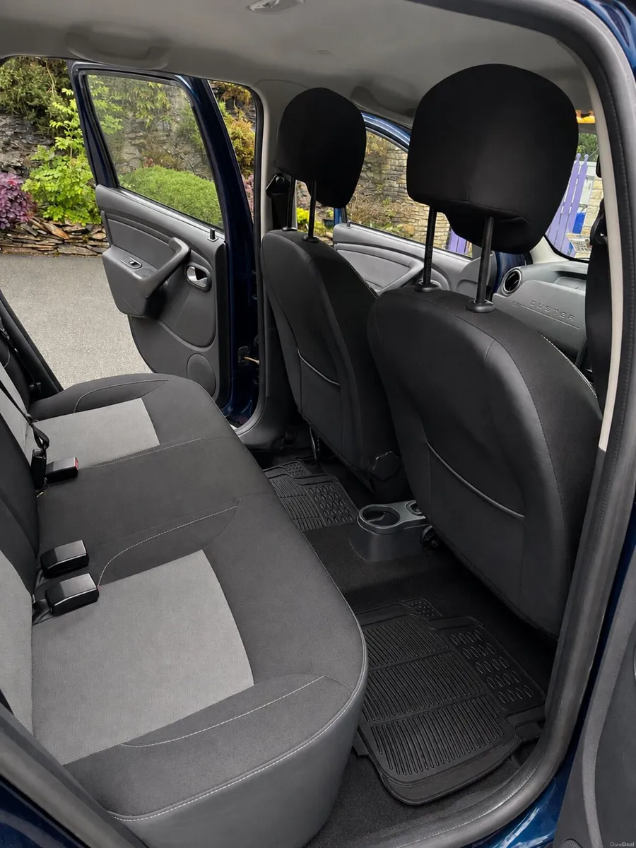Car - Image 6