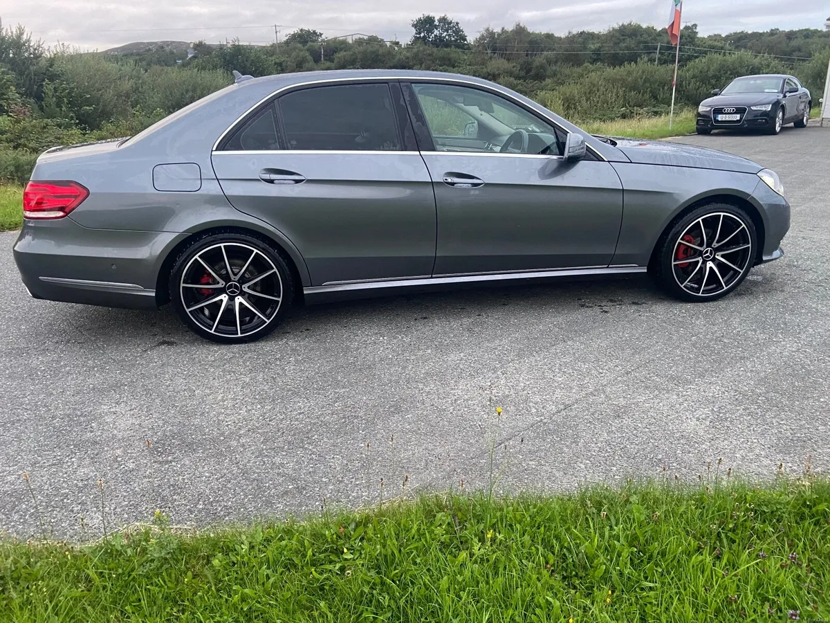 Mercedes-Benz E-Class 2015 - Image 6