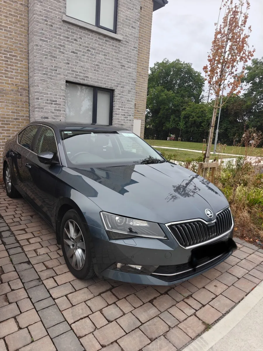Skoda Superb 2016 - Image 1