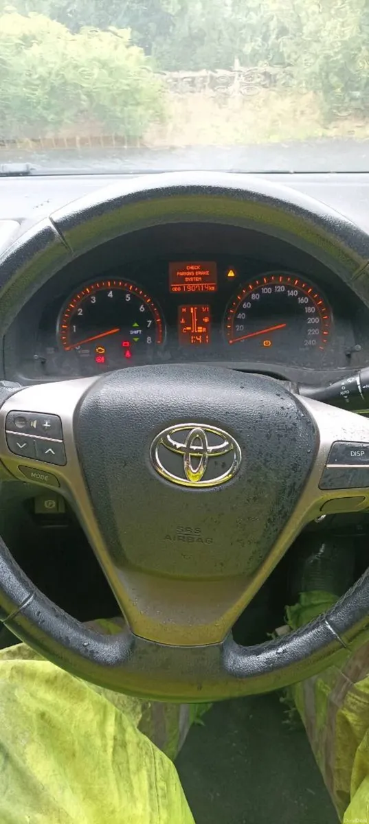 Toyota avensis - Image 6