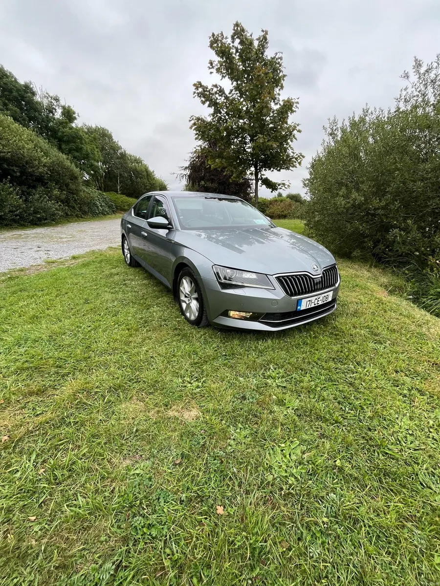 Skoda Superb - Image 1