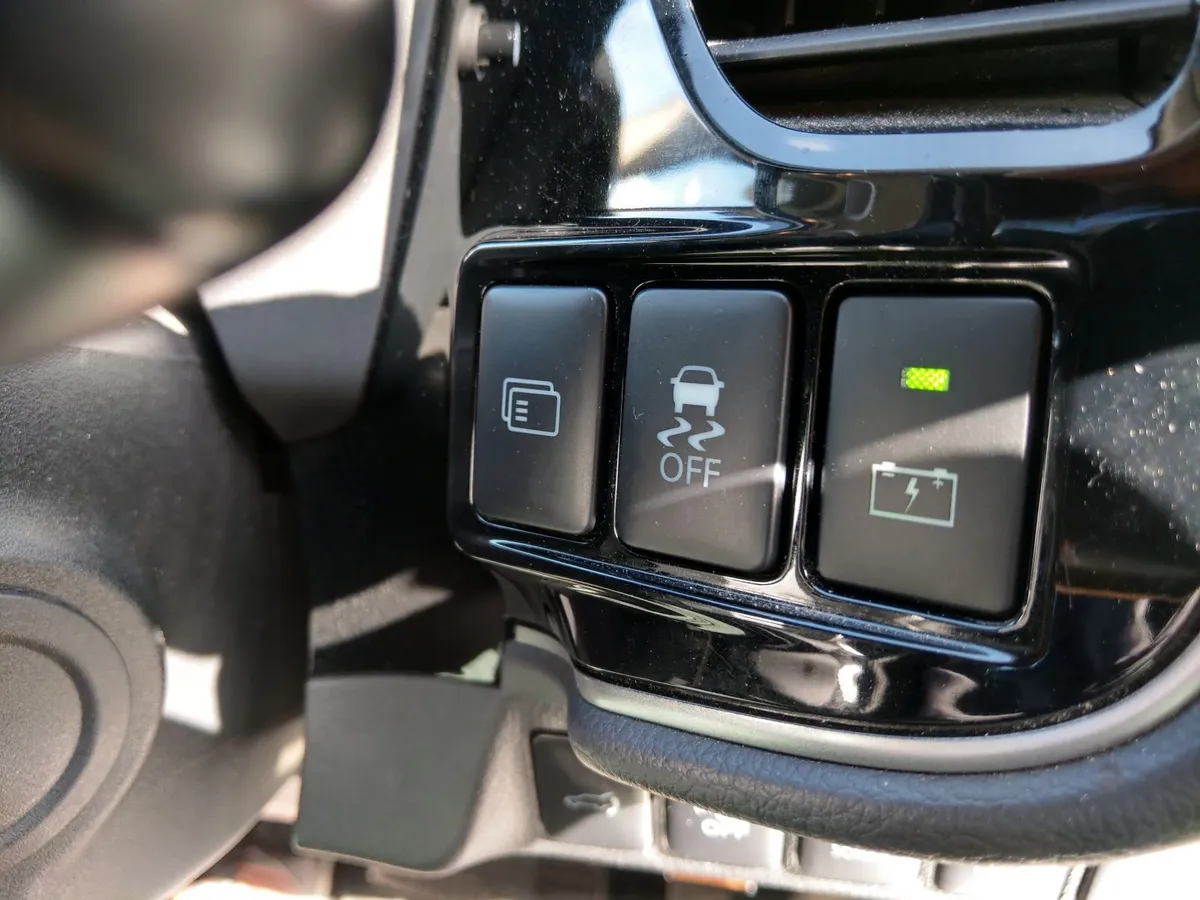 Mitsubishi Outlander 2016 - Image 2