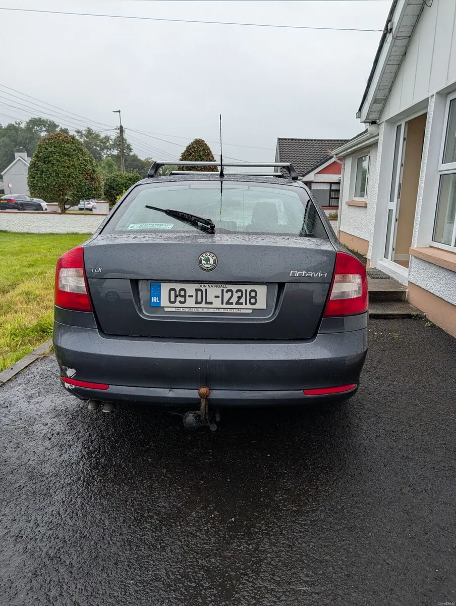 Skoda Octavia 2009 - Image 2