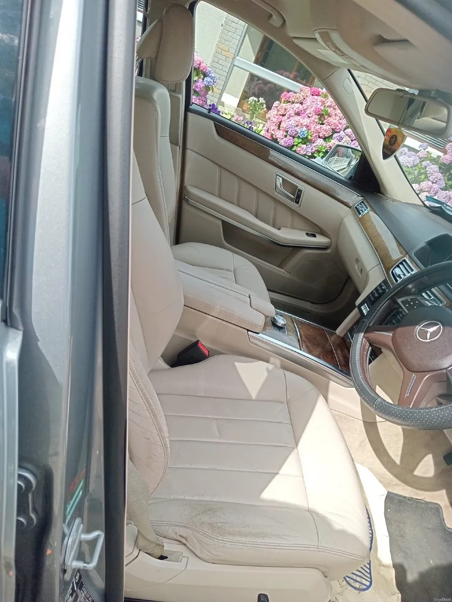Mercedes-Benz E-Class 2014 - Image 5
