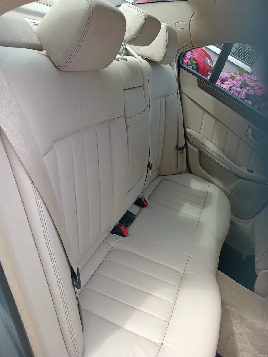 Mercedes-Benz E-Class 2014 - Image 6
