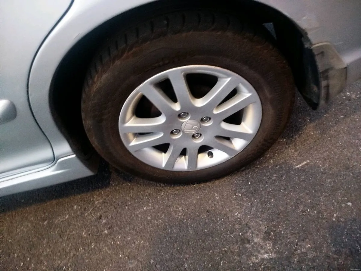 Honda Civic - Image 6