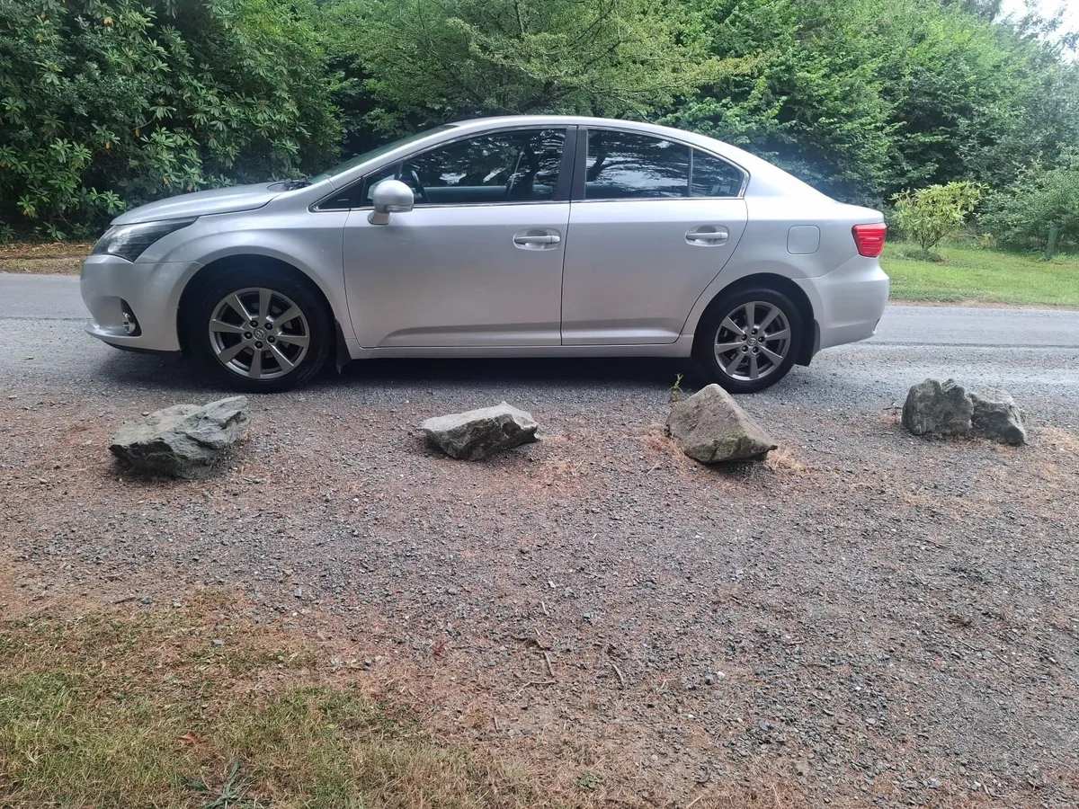 Toyota Avensis 2013 - Image 6