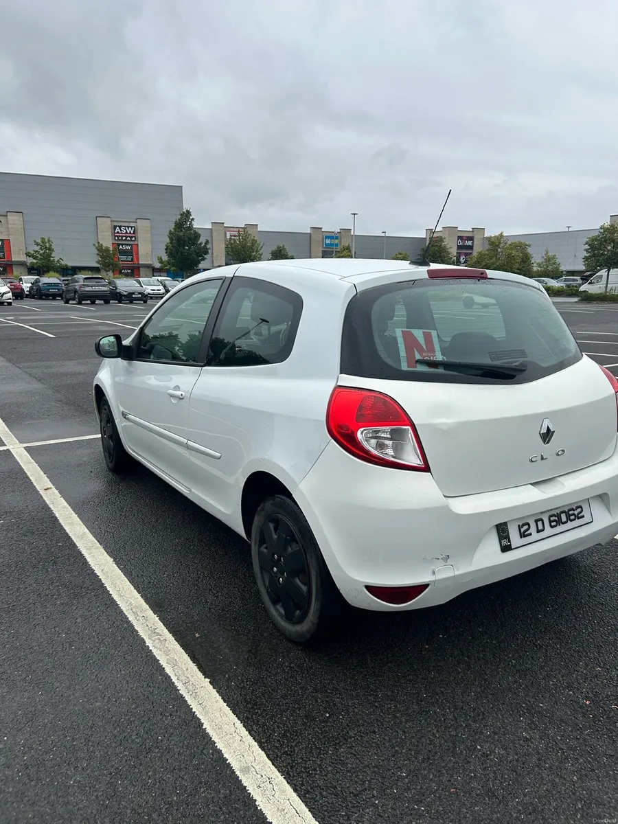 Renault Clio - Image 5