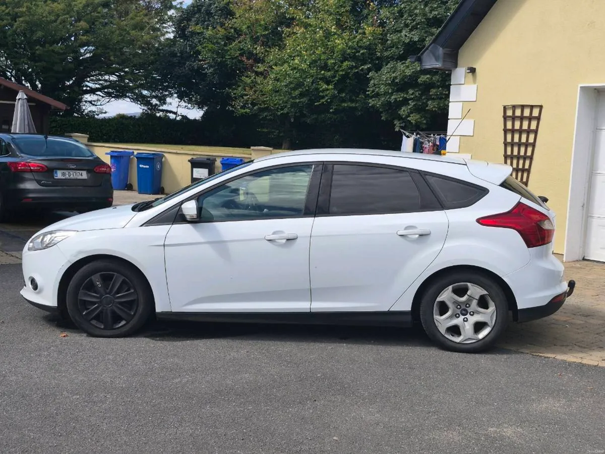 Car - Image 3