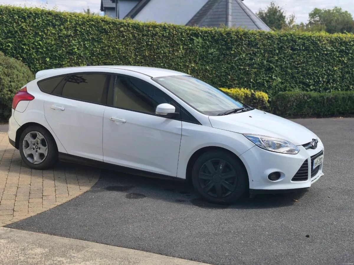 Car - Image 5