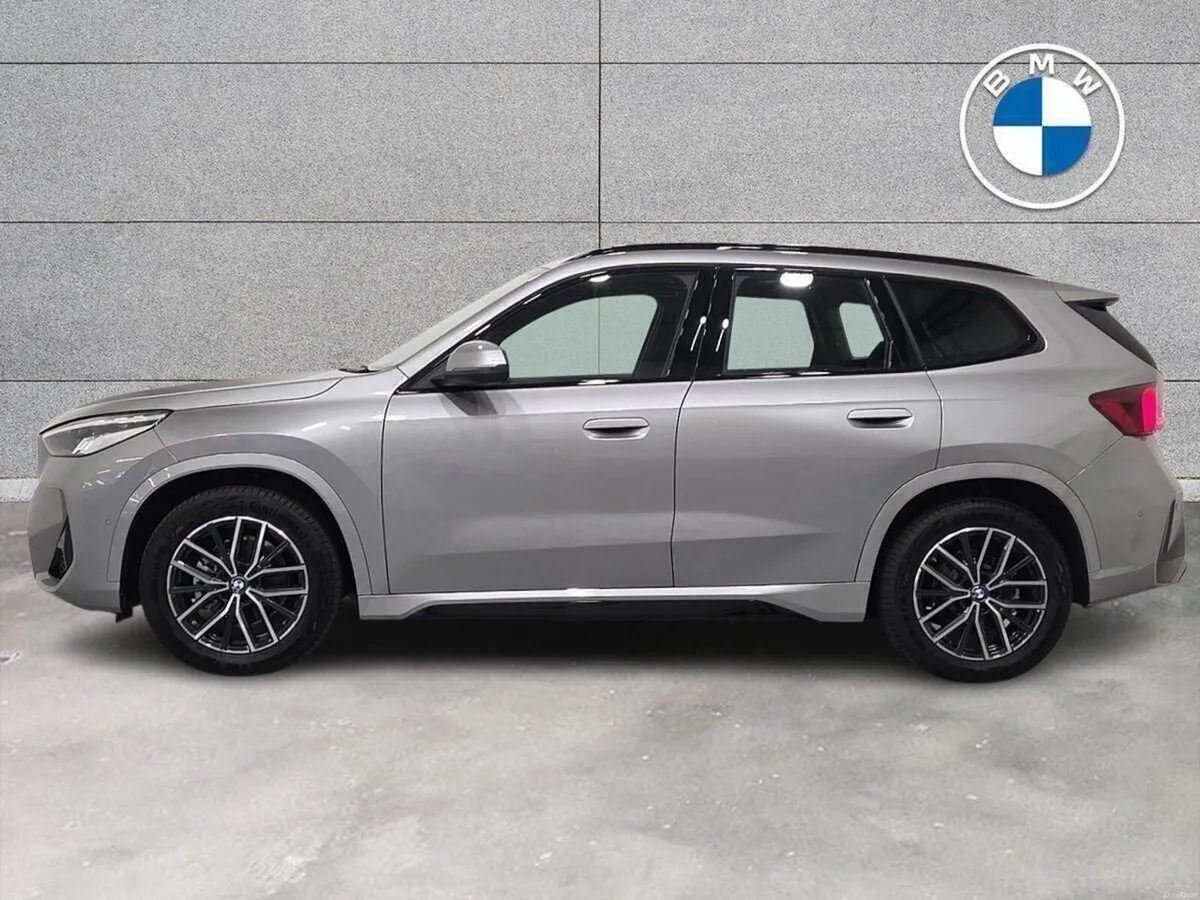 BMW iX1 eDrive20 M Sport - Image 3