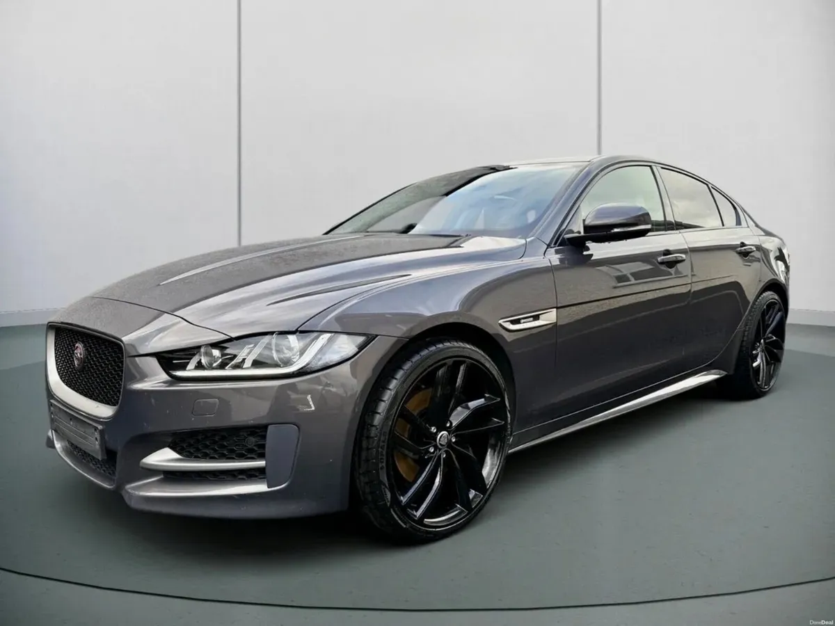 2017 JAGUAR XE R-SPORT 2.0 D AWD AUTOMATIC - Image 1