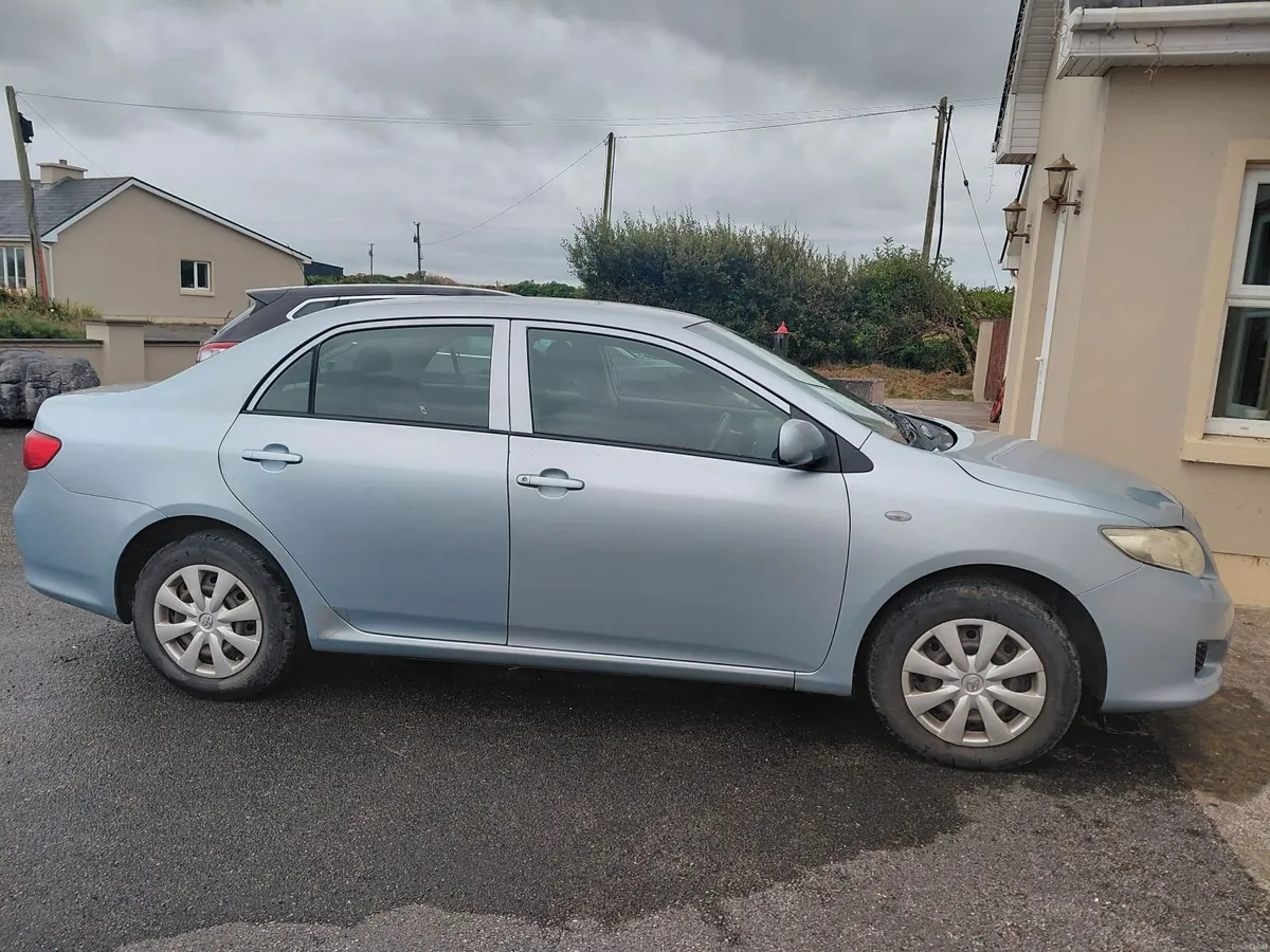 Toyota Corolla 2008 - Image 2