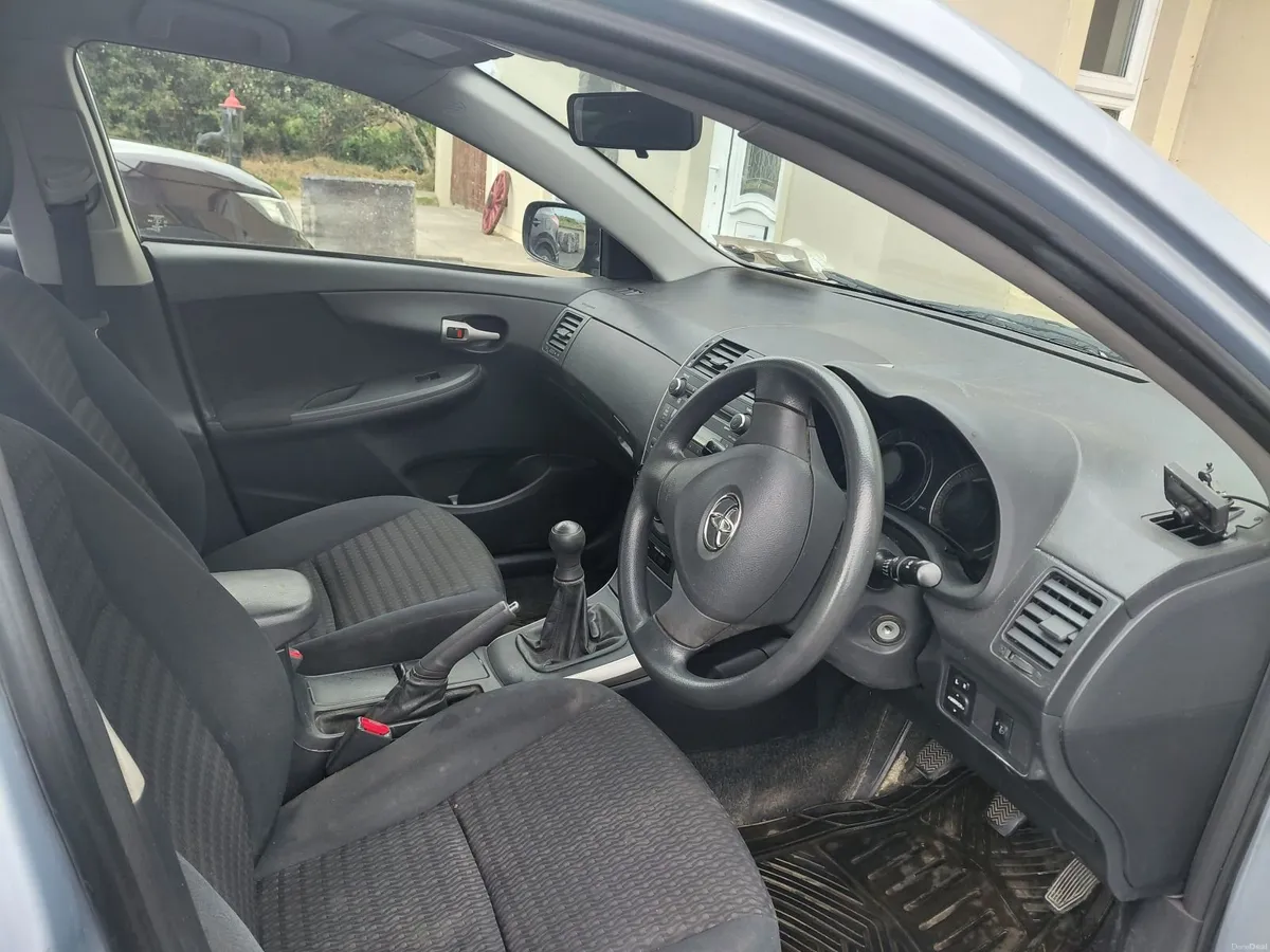 Toyota Corolla 2008 - Image 4