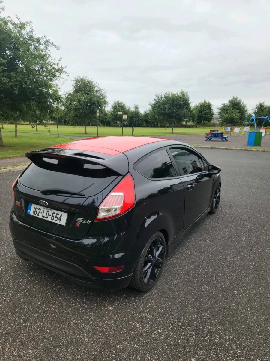 Ford fiesta black edition - Image 3