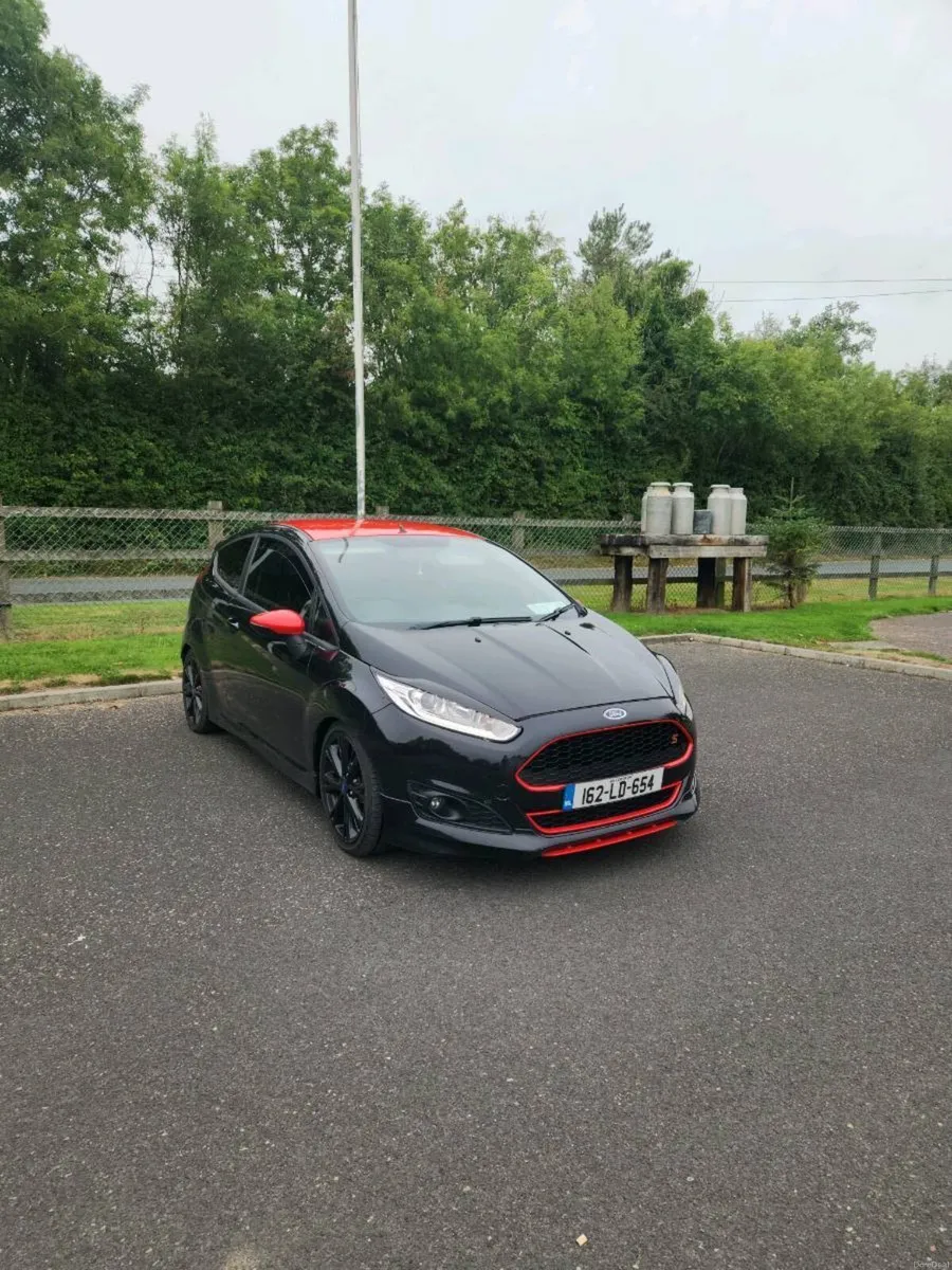 Ford fiesta black edition - Image 4