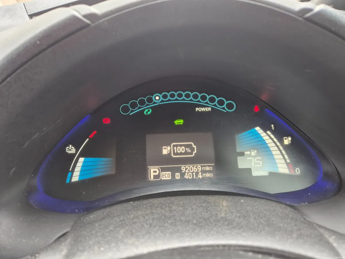 2017 Nissan Leaf Tekna 24kWh - Image 2