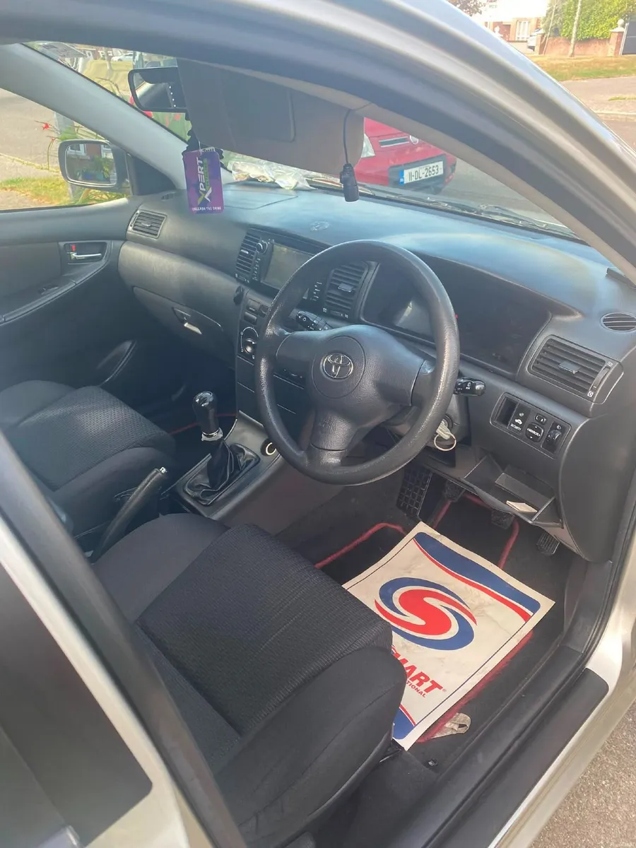 Toyota Corolla 2004 - Image 6