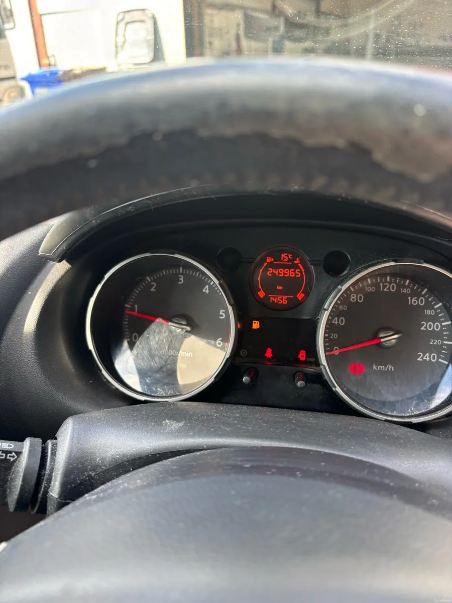 Nissan Qashqai 1.5dci - Image 6
