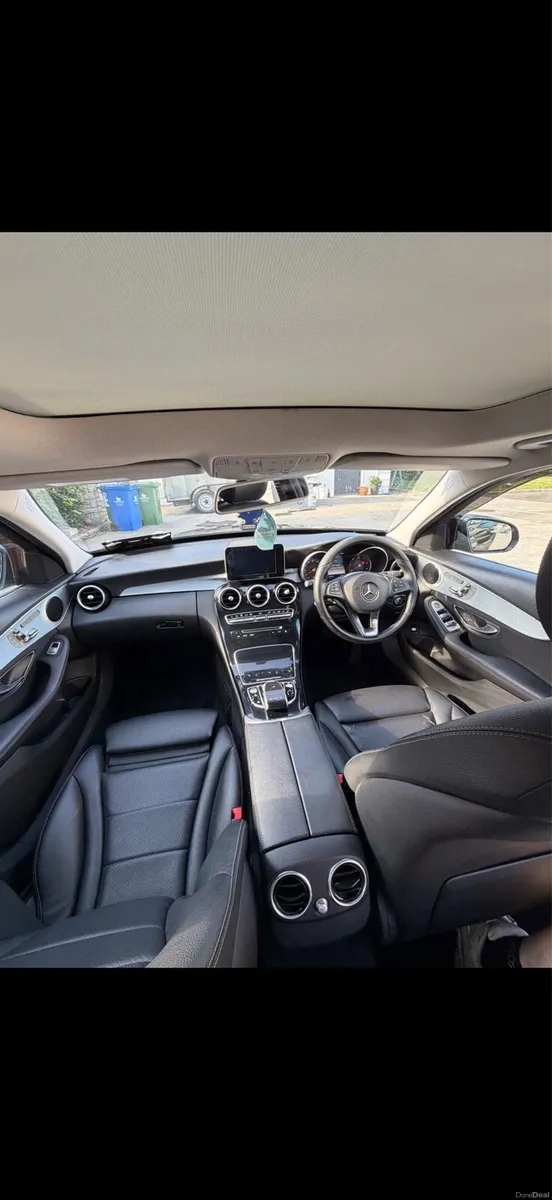 2017 Mercedes Benz C250D Sport Premium Plus - Image 4