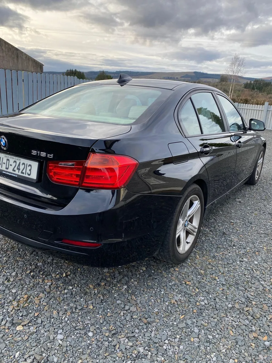 BMW 3-Series 2014 - Image 5