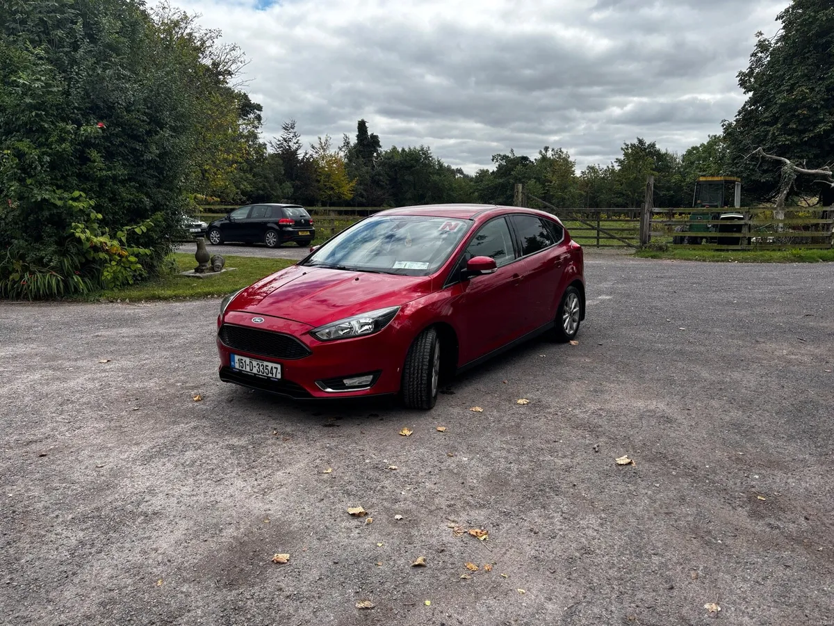 Ford Focus 2015 **HIGH SPEC** - Image 3