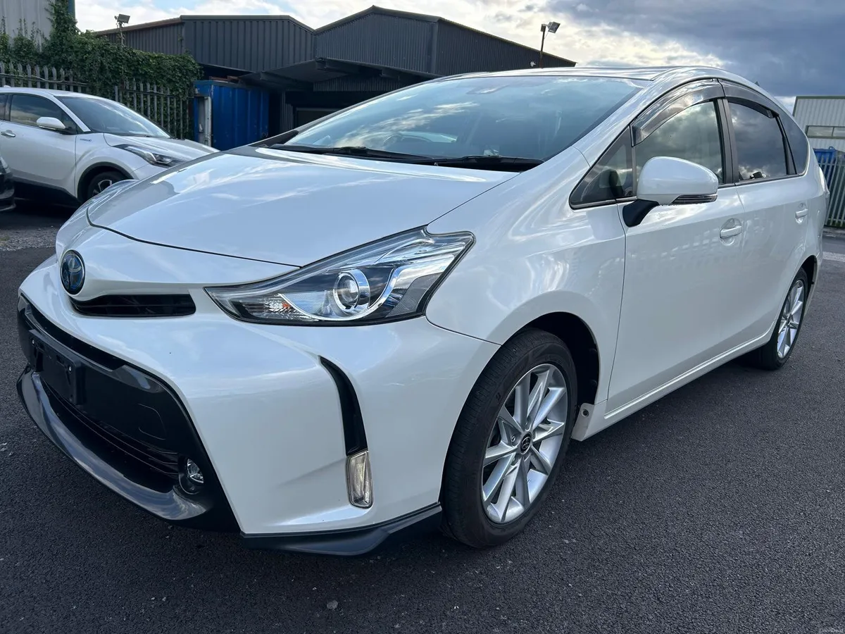 2021 Toyota Prius+ Alpha hybird automatic 7 SEATER - Image 5