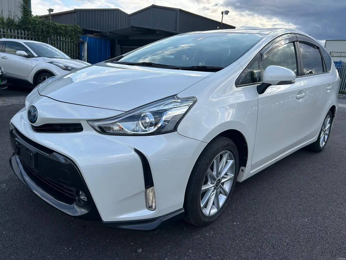 2021 Toyota Prius+ Alpha hybird automatic 7 SEATER - Image 6