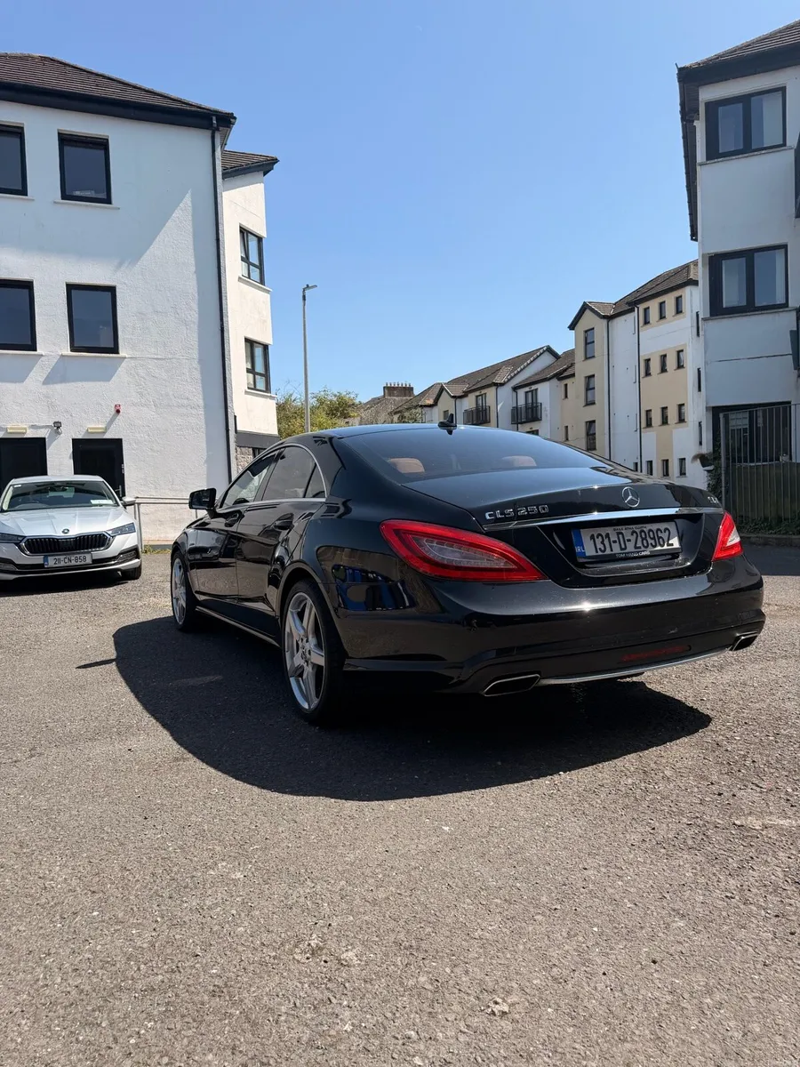 Mercedes Benz 250 BE SPORT CLS diesel - Image 6