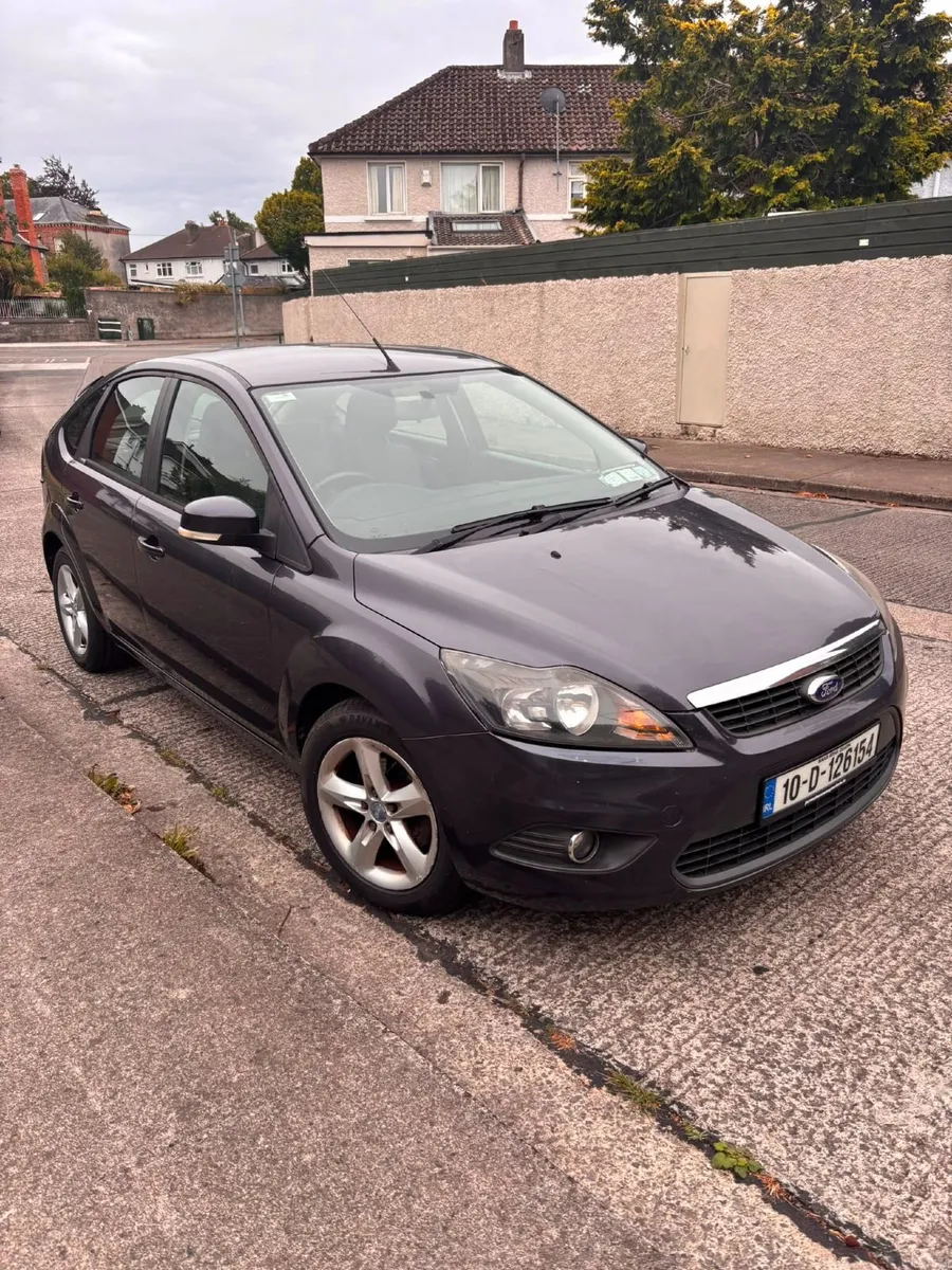 Ford Focus 2010 - Image 4