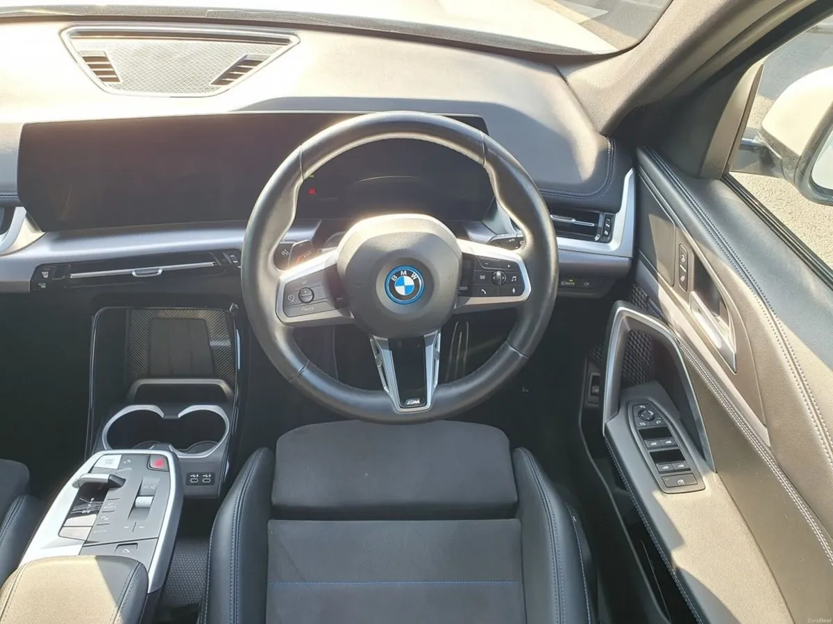 BMW iX1 eDrive20 M Sport - Image 5