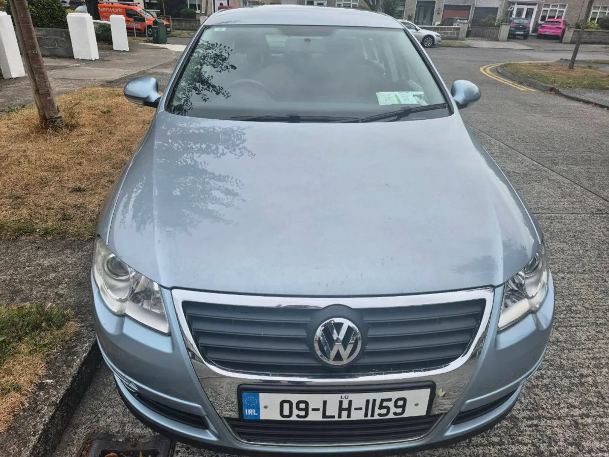 Vw passat  2009 petrol - Image 5