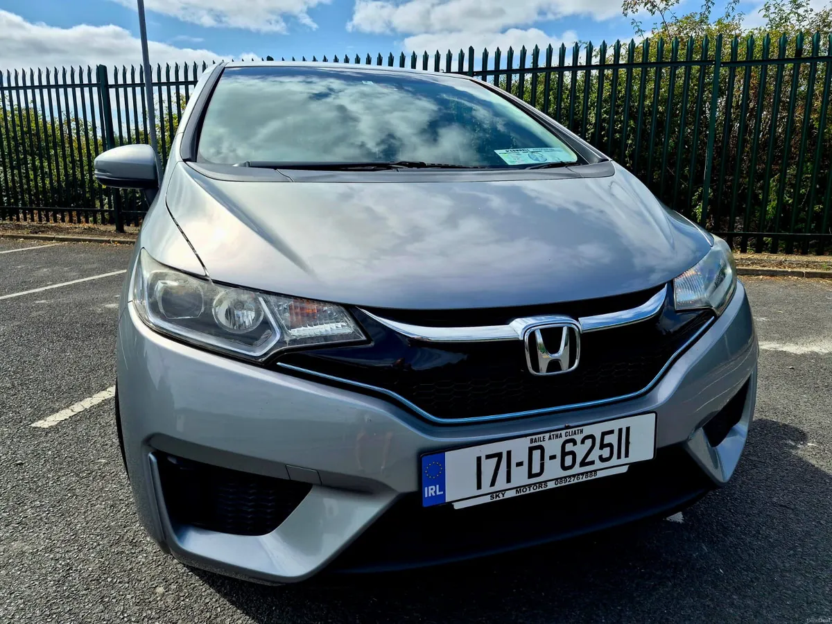 2017 HONDA FIT 1.5 HYBRID AUTO HIGH SPEC - Image 5