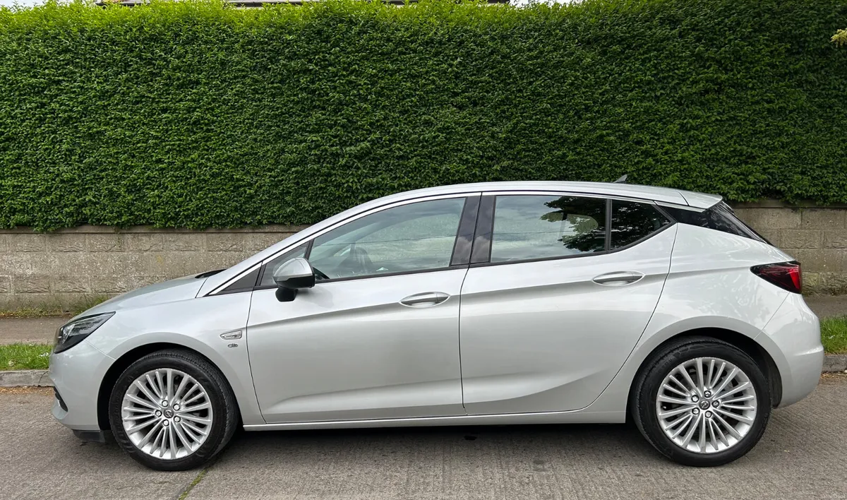 2020 OPEL ASTRA ELITE PETROL ONLY 43,000 KM - Image 4