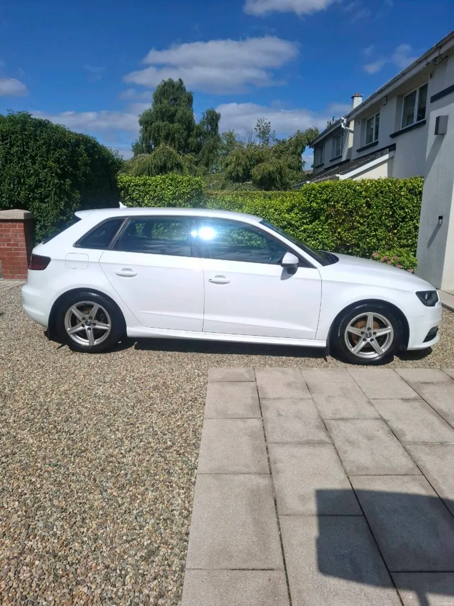 Audi A3 Sportback Ultra 1.6 TDi SE - Image 1