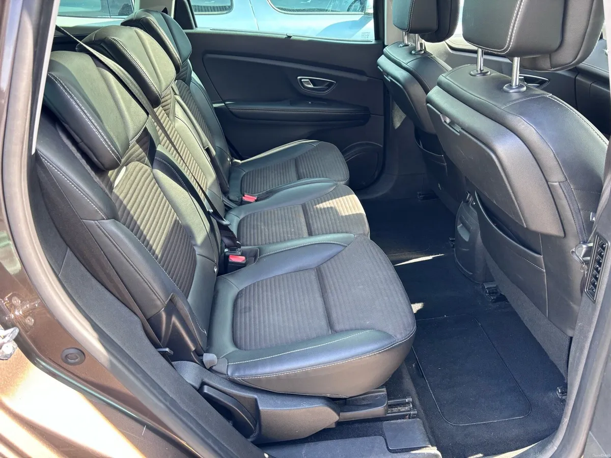 Renault Grand Scenic - Image 6