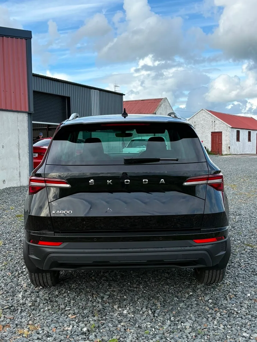 2023 Skoda Karoq 1.0 tsi sel edition - Image 5