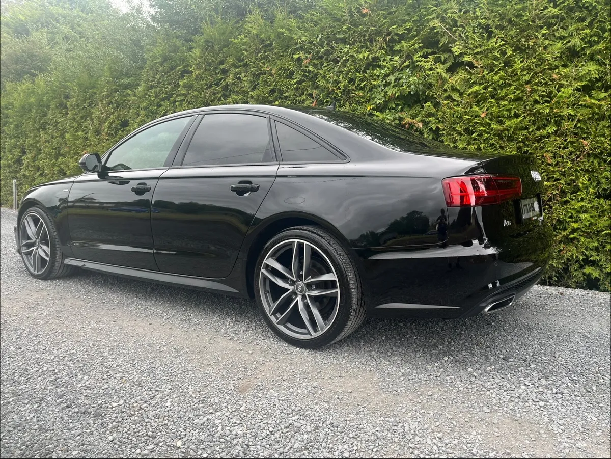 AUDI A6 S-LINE GENUINE BLACK EDITION - Image 3