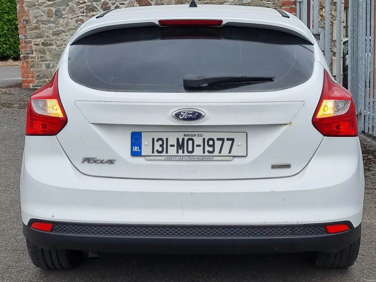 Ford Focus 2013 petrol ⛽️ 1.0L NCT&TAX €4900 - Image 6
