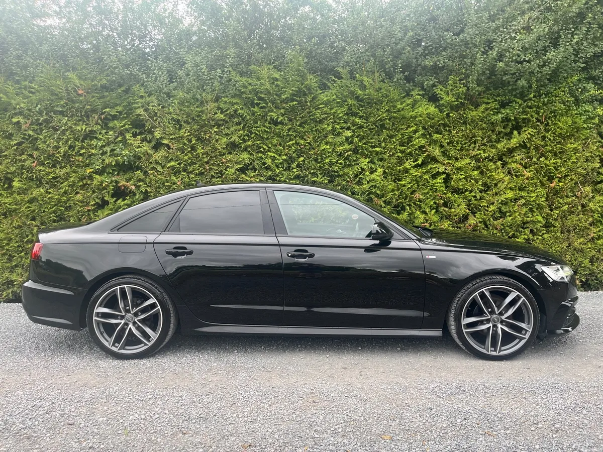 AUDI A6 S-LINE GENUINE BLACK EDITION - Image 6